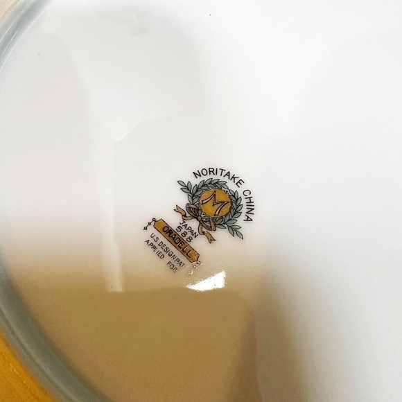 Noritake Set of 2 Larger Plates Porcelain China / Japan Set of 2 - Picture 2 of 8